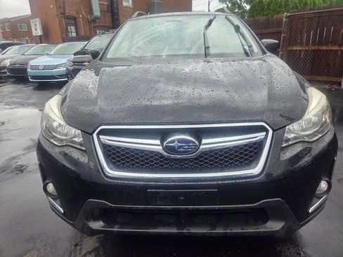Used 2016 Subaru Crosstrek 2.0i Premium AWD/4WD image 2