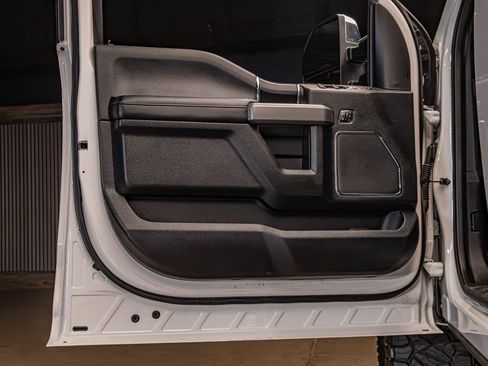 Used 2019 Ford F250 Platinum w/ Platinum Ultimate Package AWD/4WD image 33
