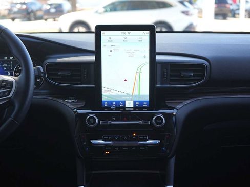 Used 2024 Ford Explorer Limited w/ Limited Technology Package image 19