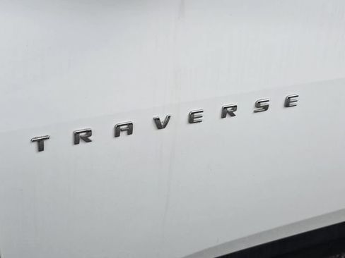 Used 2020 Chevrolet Traverse LT AWD/4WD image 16