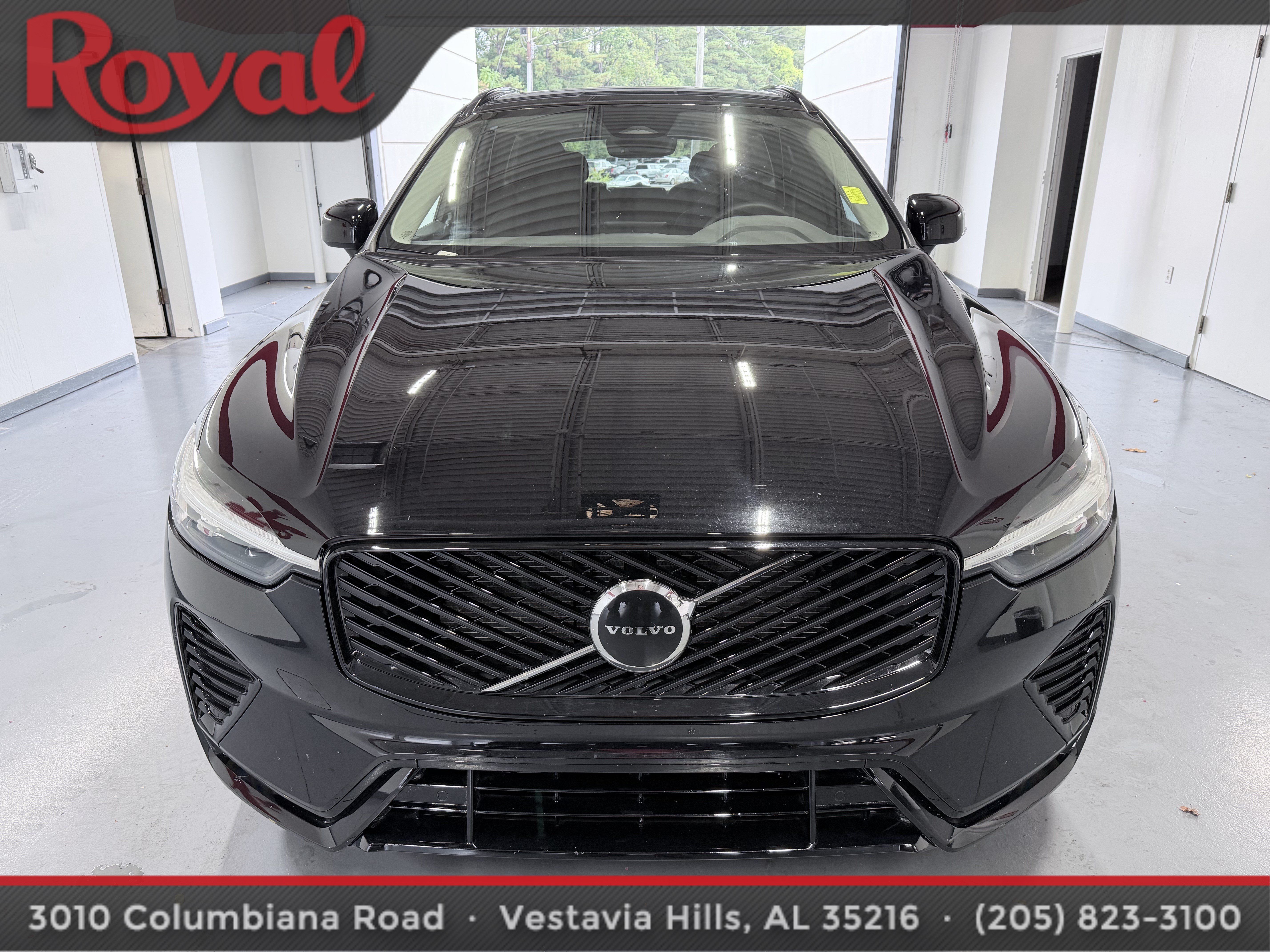 Certified 2026 Volvo XC60 B5 Core AWD/4WD image 2