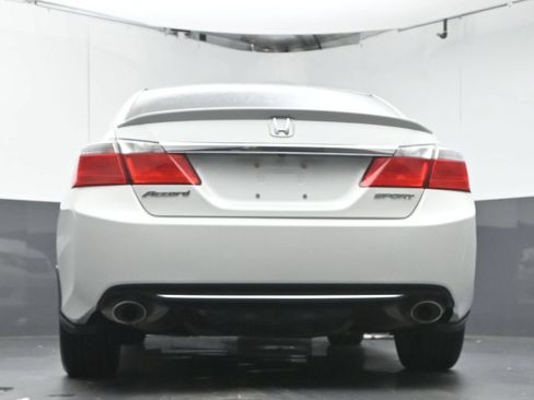 Used 2014 Honda Accord Sport image 35