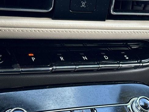 Certified 2022 Lincoln Nautilus Reserve w/ Equipment Group 202A image 39