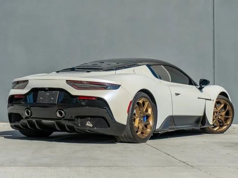 Used 2022 Maserati MC20 Coupe image 8