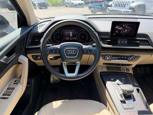 Used 2020 Audi Q5 2.0T Premium image 29