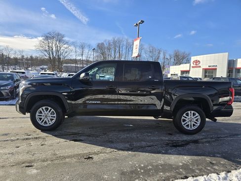 Used 2024 Toyota Tundra SR5 image 3