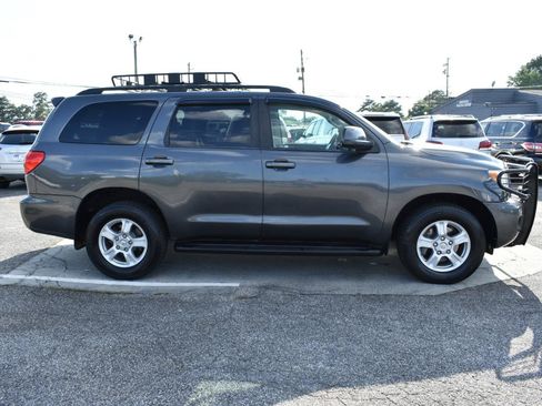 Used 2013 Toyota Sequoia SR5 AWD/4WD image 5