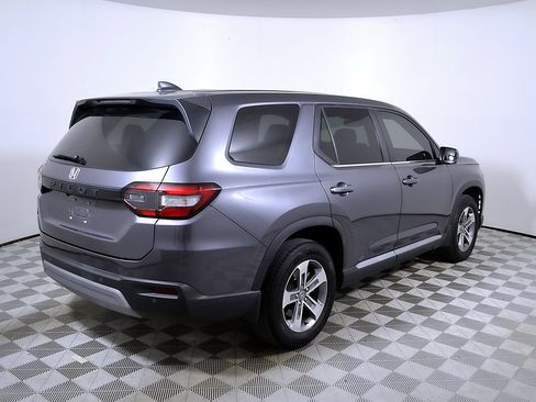 Used 2024 Honda Pilot EX-L image 7