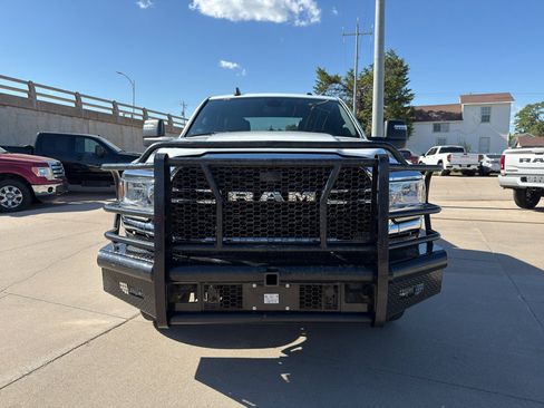 Used 2023 RAM 2500 Big Horn w/ Level 1 Equipment Group AWD/4WD image 2
