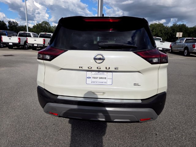Used 2021 Nissan Rogue SL w/ Premium Package FWD image 11