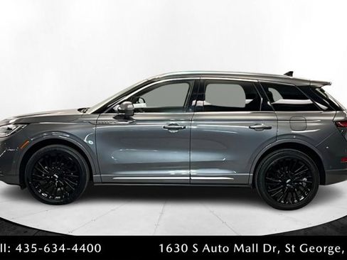 Used 2021 Lincoln Corsair Reserve w/ Equipment Group 201A image 2