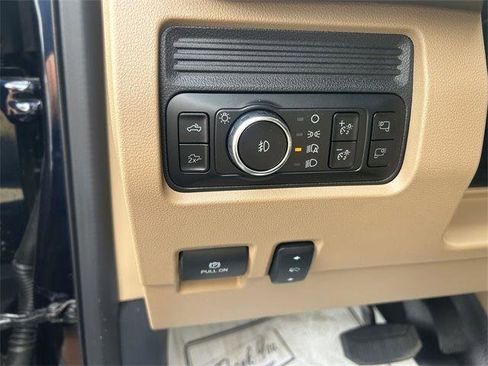 New 2025 Ford F350 Lariat w/ Lariat Ultimate Package AWD/4WD image 16