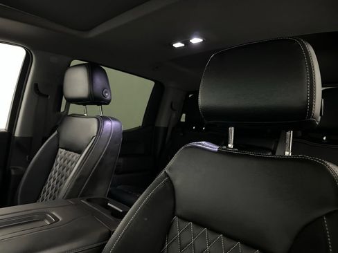 Used 2019 Chevrolet Silverado 1500 RST AWD/4WD image 28