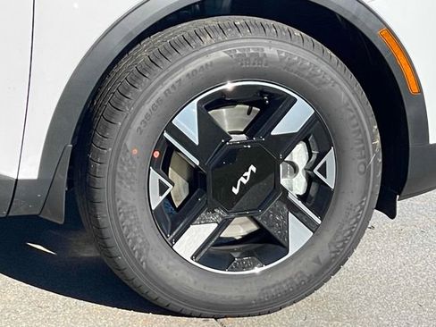 New 2026 Kia Sportage LX w/ LX Convenience Package image 19