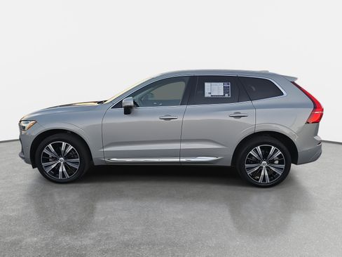 Used 2023 Volvo XC60 B5 Plus w/ Climate Package image 8