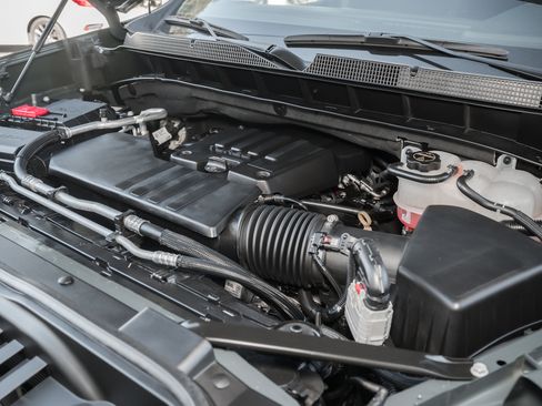 Used 2025 Chevrolet Silverado 1500 LT image 16