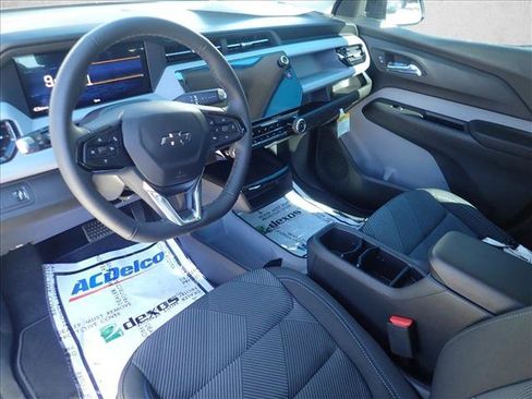 New 2027 Chevrolet Bolt LT w/ Comfort Package FWD image 9