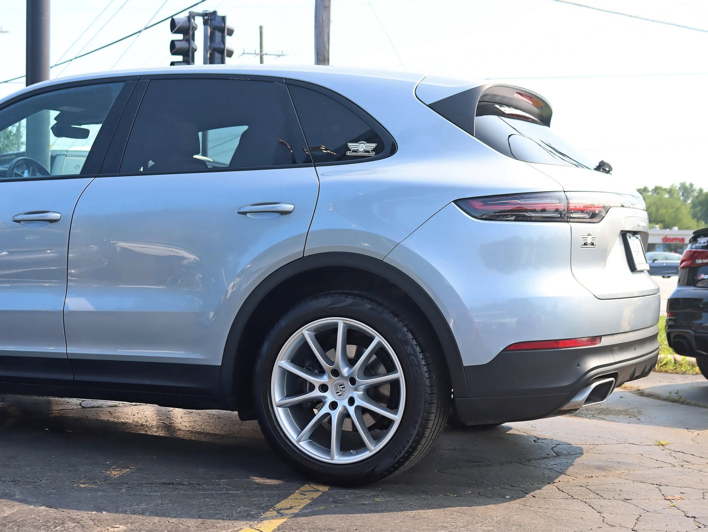 Used 2020 Porsche Cayenne AWD/4WD image 13