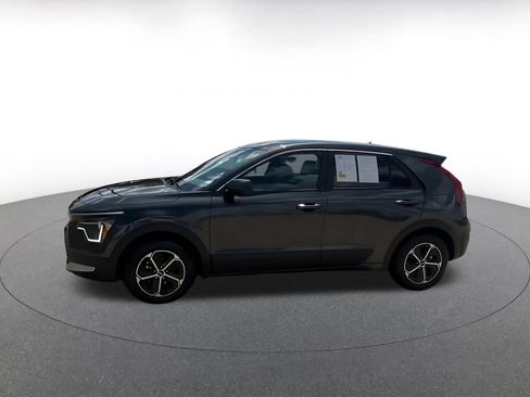 Used 2026 Kia Niro LX FWD image 7