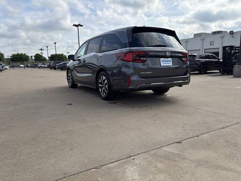 New 2026 Honda Odyssey EX-L image 3