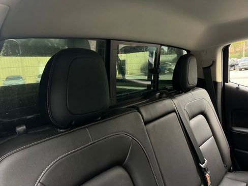 Used 2017 GMC Canyon SLT w/ Driver Alert Package image 29