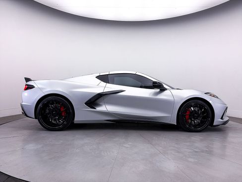 Used 2020 Chevrolet Corvette Stingray Preferred Cpe w/ 2LT Preferred Equipment Group RWD image 41