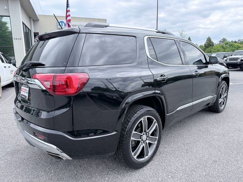 Used 2019 GMC Acadia Denali w/ Technology Package FWD image 5