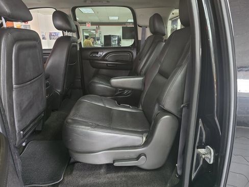 Used 2013 GMC Yukon XL Denali image 14