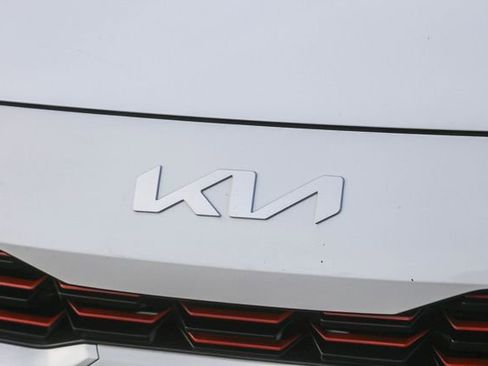 Certified 2023 Kia Forte GT-Line image 6