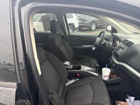 Used 2019 Dodge Journey SE w/ Premium Group image 22