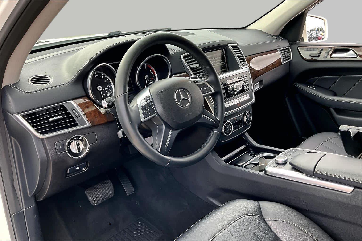 Used 2015 Mercedes-Benz GL 450 4MATIC image 18