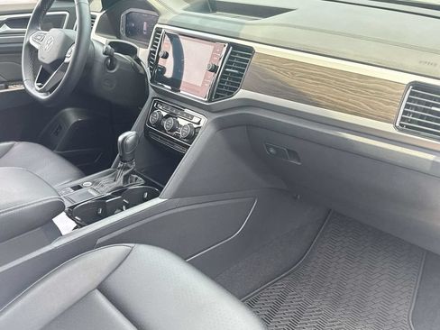 Used 2023 Volkswagen Atlas SE FWD image 35