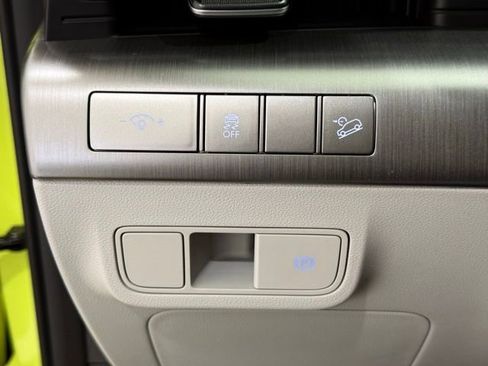 Used 2024 Hyundai Kona SEL image 29