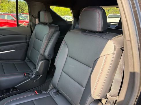 New 2026 Chevrolet Traverse Z71 w/ Driver Confidence Package AWD/4WD image 23