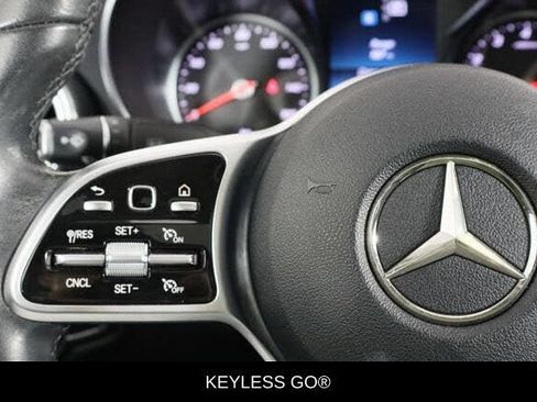 Used 2019 Mercedes-Benz C 300 Sedan image 11