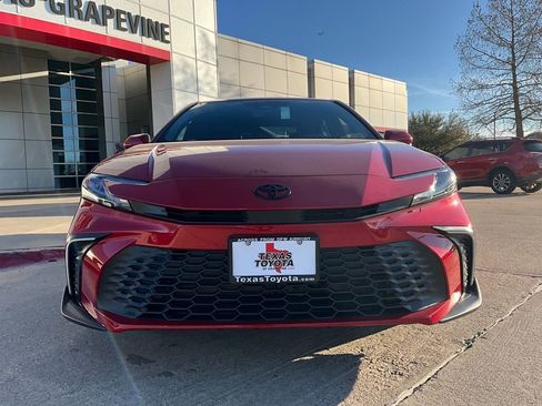 New 2026 Toyota Camry SE image 3