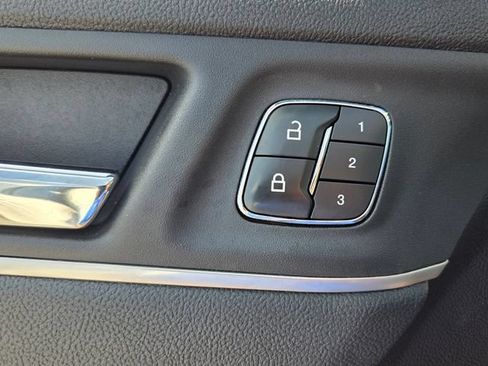 Used 2019 Lincoln MKC Reserve w/ MKC Technology Package FWD image 32