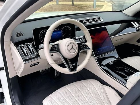 Certified 2023 Mercedes-Benz S 500 4MATIC w/ AMG Line image 18