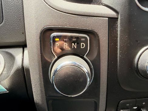Used 2017 RAM 1500 Express RWD image 13