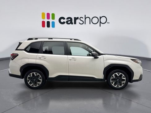 Used 2025 Subaru Forester Premium AWD/4WD image 6