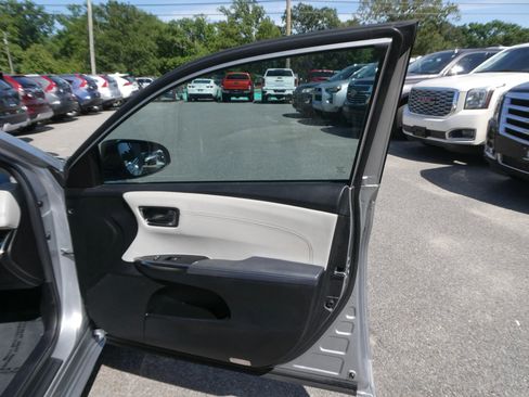 Used 2015 Toyota Avalon XLE Premium FWD image 27