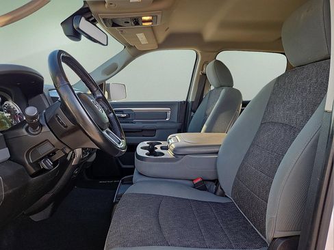 Used 2019 RAM 1500 Big Horn AWD/4WD image 14