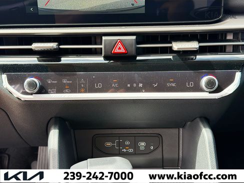 New 2026 Kia Sportage EX FWD image 31
