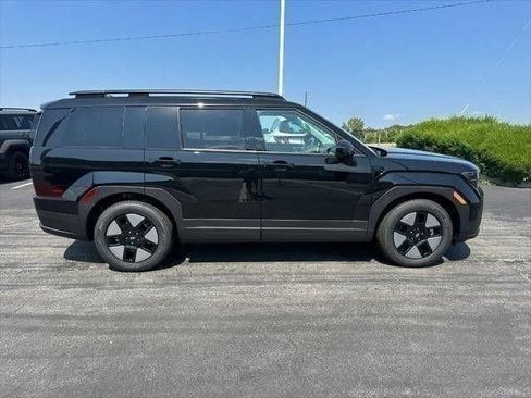 Used 2026 Hyundai Santa Fe SEL image 2