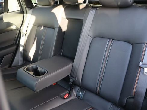 Used 2025 MAZDA CX-50 AWD 2.5 S w/ Premium Plus Pkg image 18