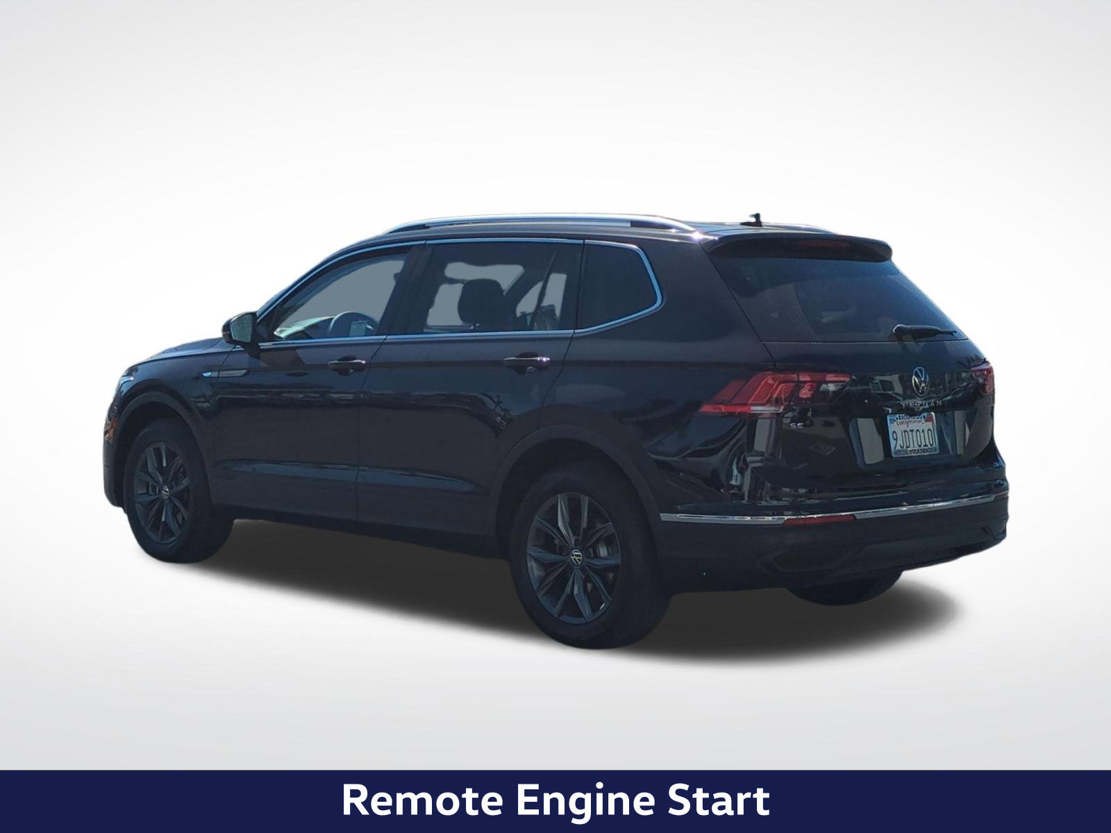 Used 2023 Volkswagen Tiguan SE FWD image 7