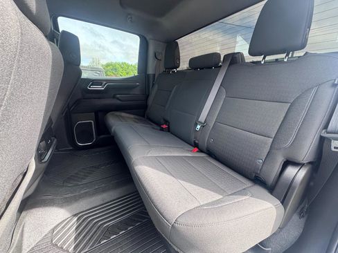 Used 2022 Chevrolet Silverado 1500 LT Trail Boss w/ Protection Package AWD/4WD image 17