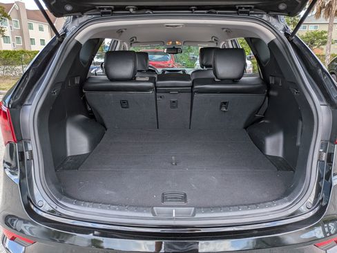 Used 2018 Hyundai Santa Fe Sport w/ 2.4L Value Package 02 FWD image 13