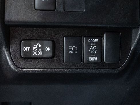 Certified 2023 Toyota Tacoma TRD Off-Road image 19