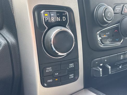 Used 2017 RAM 1500 Big Horn AWD/4WD image 23